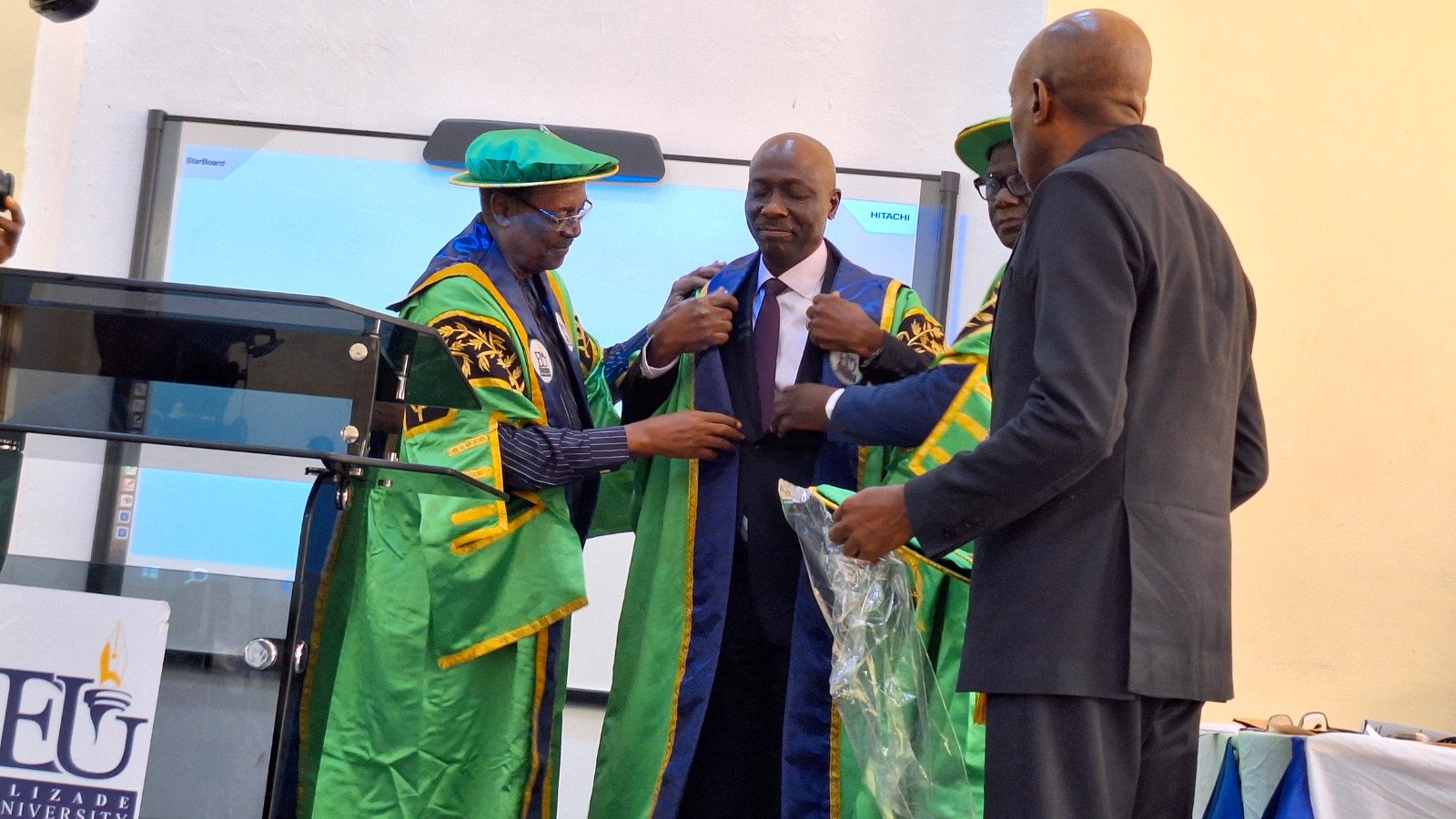 El Dr. Ijadunola toma posesión como Vicerrector de la Universidad de Elizade